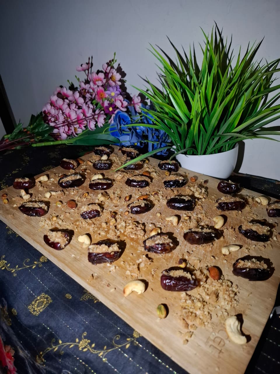 Premium Dubai Style Chocolate Dates